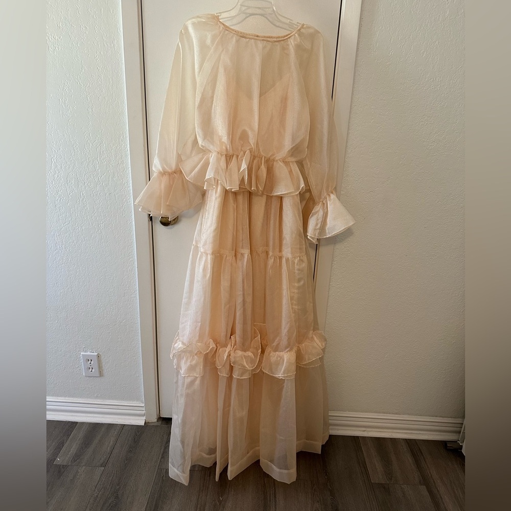 Oscar De La Renta Vogue Gorgeous Vintage Wedding or Party Dress